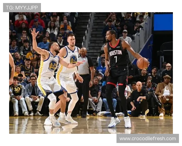 火箭险胜勇士杜兰特31分库里复出29分